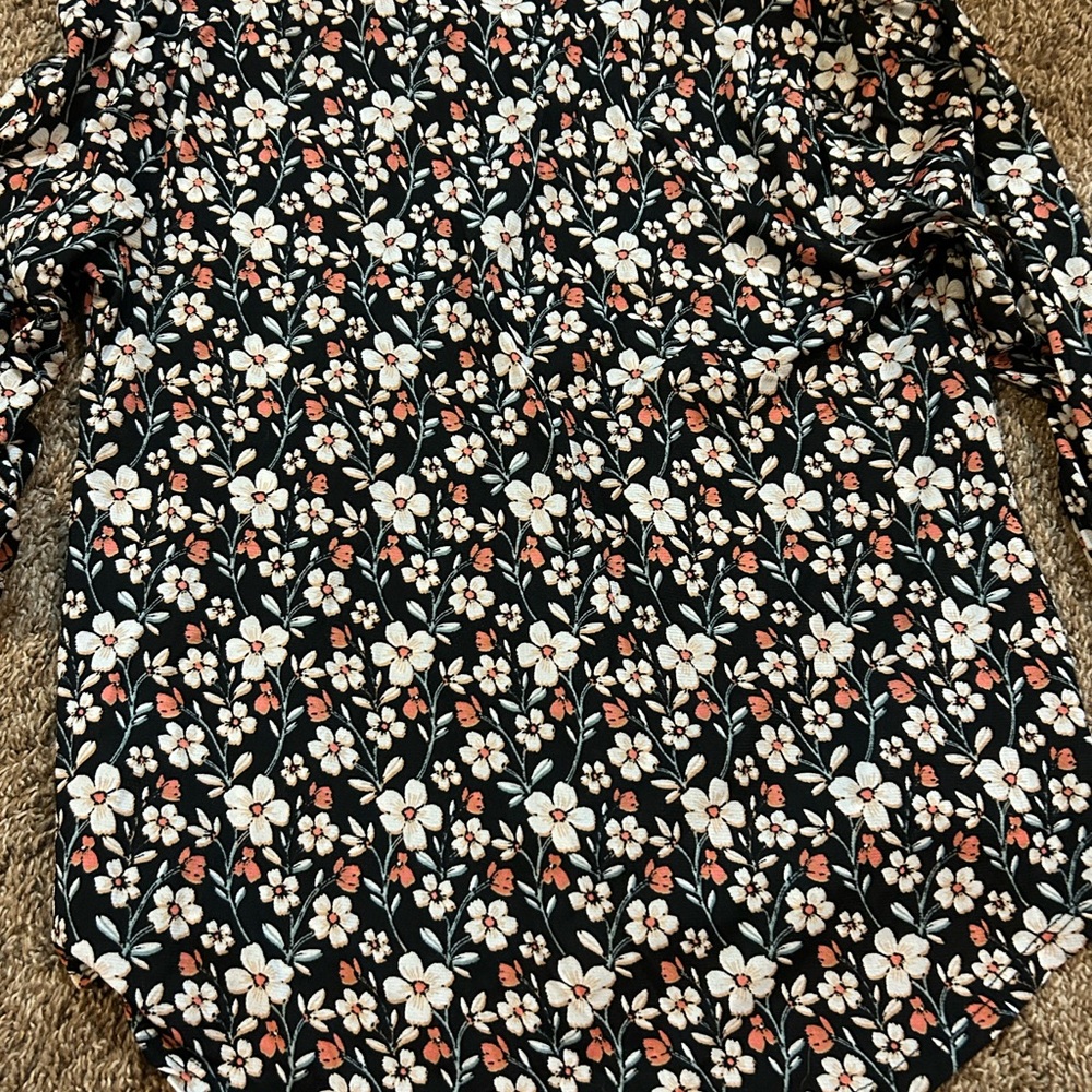 Floral Patterned Top - Picture 6 of 6